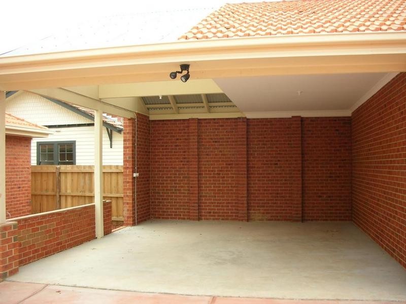 1/165 Hudsons Road, Spotswood VIC 3015