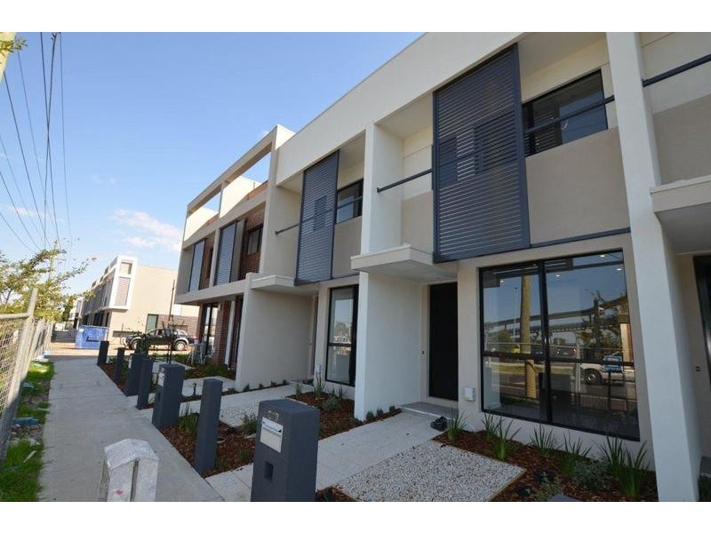 3/10 Cross Street, Footscray VIC 3011