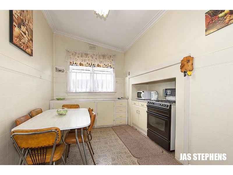 98 Wales Street, Kingsville VIC 3012