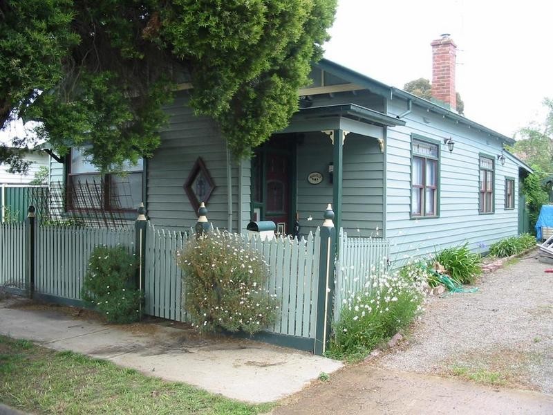 18 DEAKIN STREET, Yarraville VIC 3013