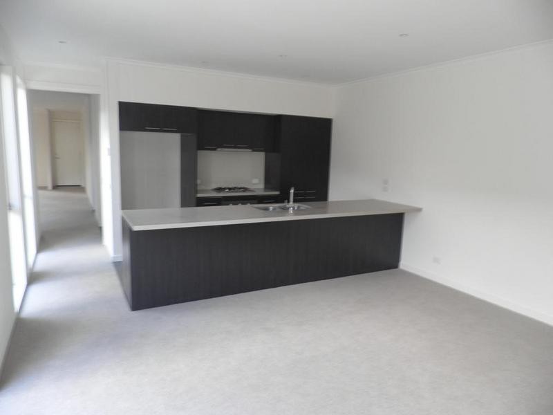 44 Mcdougall Drive, Footscray VIC 3011