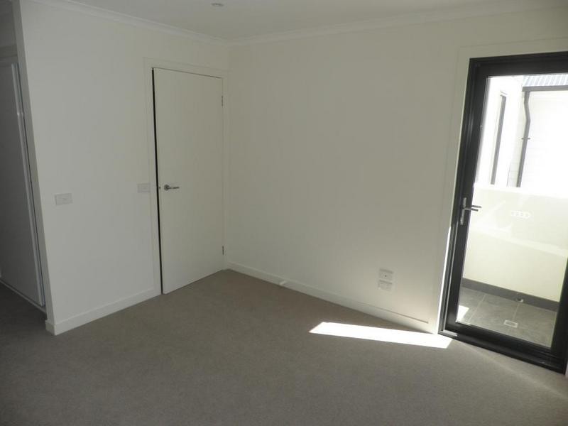 44 Mcdougall Drive, Footscray VIC 3011