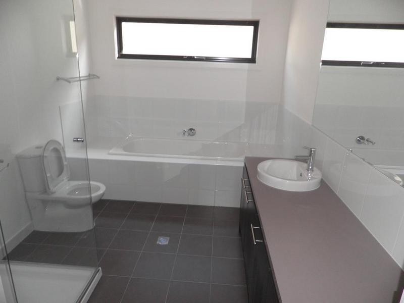 44 Mcdougall Drive, Footscray VIC 3011