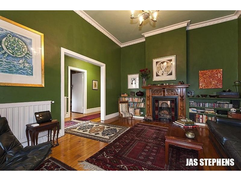 2 Pentland Parade, Seddon VIC 3011