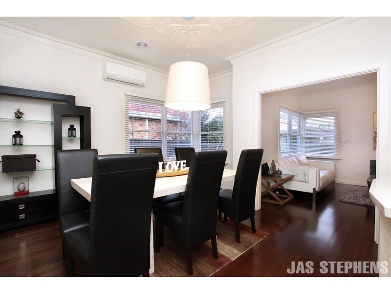 12 Suffolk Street, Maidstone VIC 3012