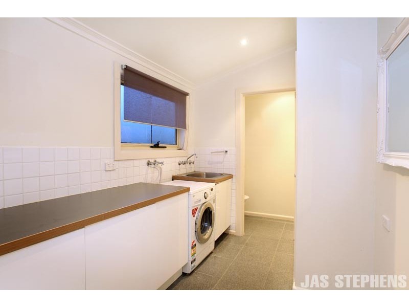 12 Suffolk Street, Maidstone VIC 3012