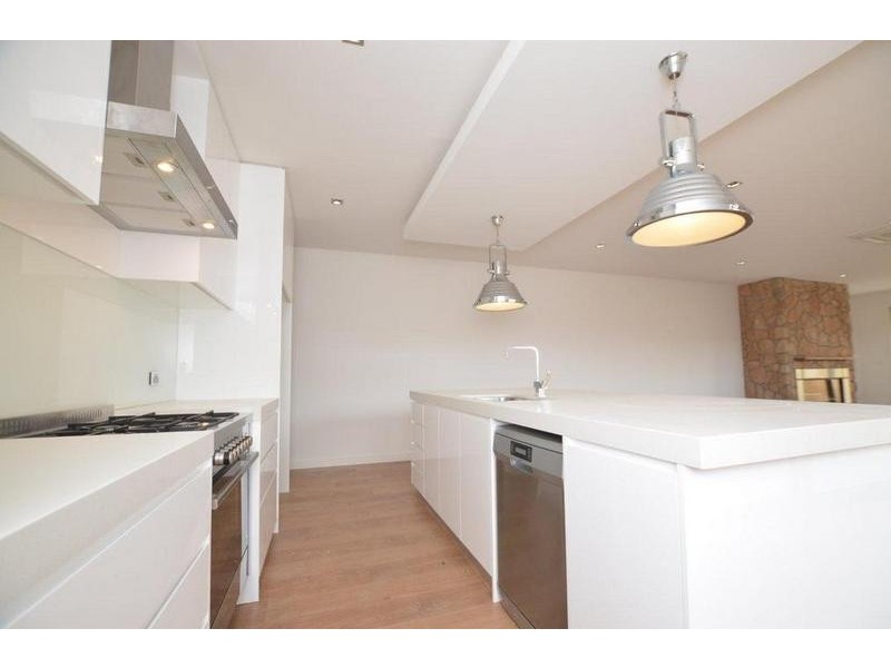 15a Andrews Street, Spotswood VIC 3015