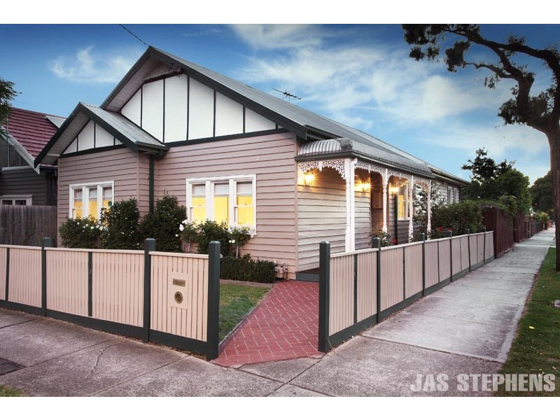 2 Elphinstone Street, West Footscray VIC 3012
