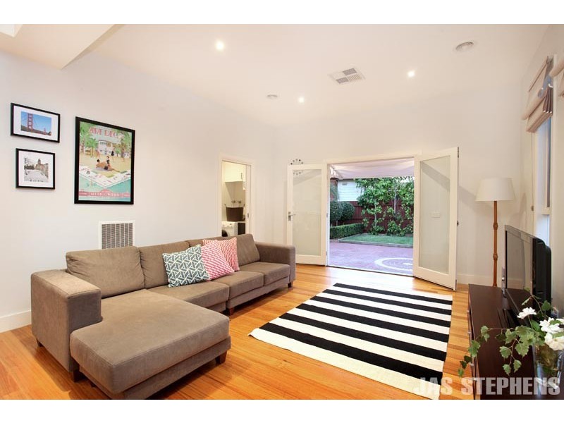 2 Elphinstone Street, West Footscray VIC 3012