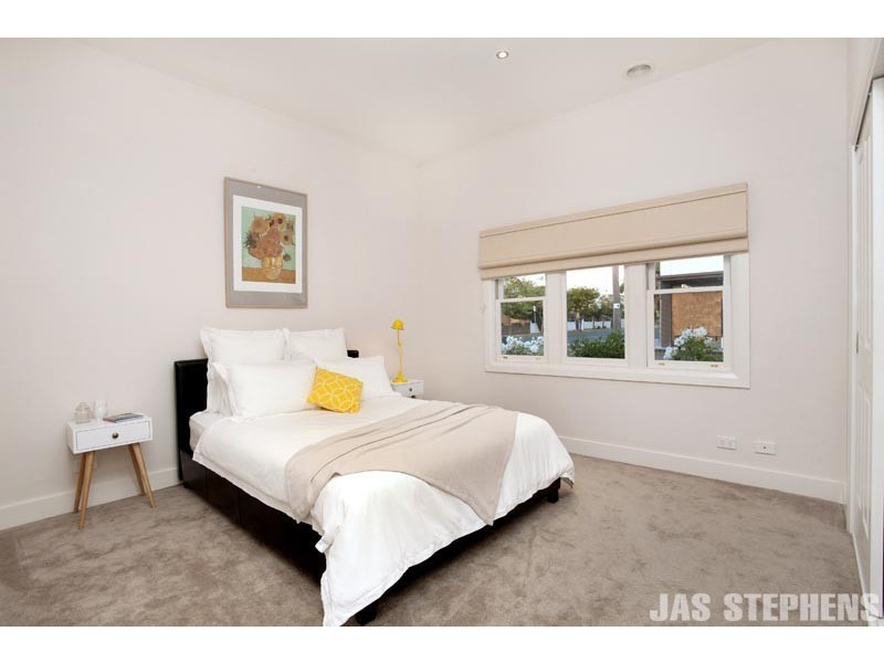 2 Elphinstone Street, West Footscray VIC 3012