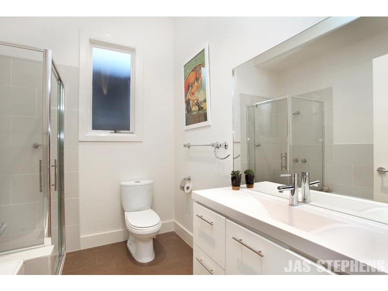 2 Elphinstone Street, West Footscray VIC 3012