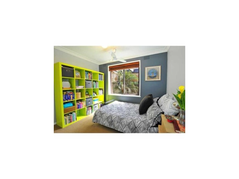 8/17 Gordon Parade, Yarraville VIC 3013