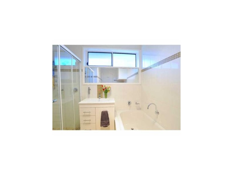 8/17 Gordon Parade, Yarraville VIC 3013