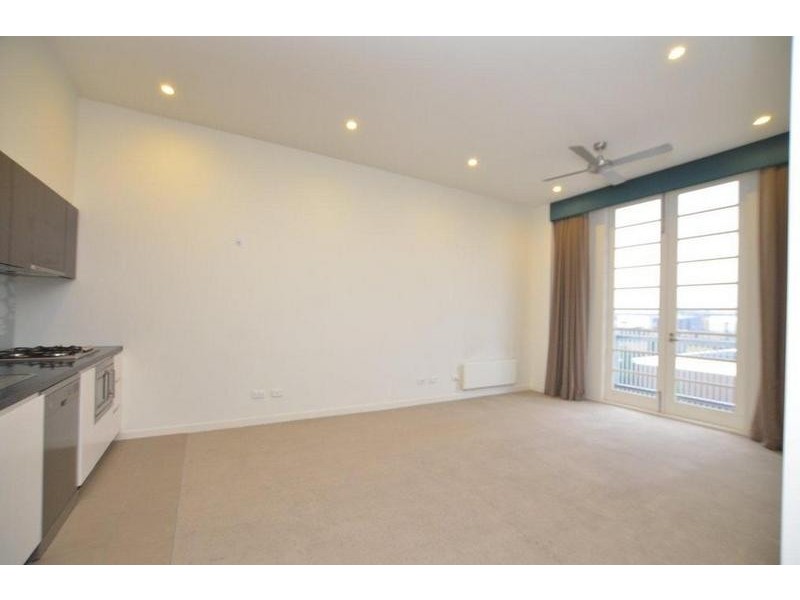 105/64 Cross Street, Footscray VIC 3011