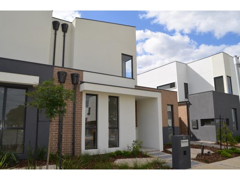 77 McDougall Dr, Footscray VIC 3011
