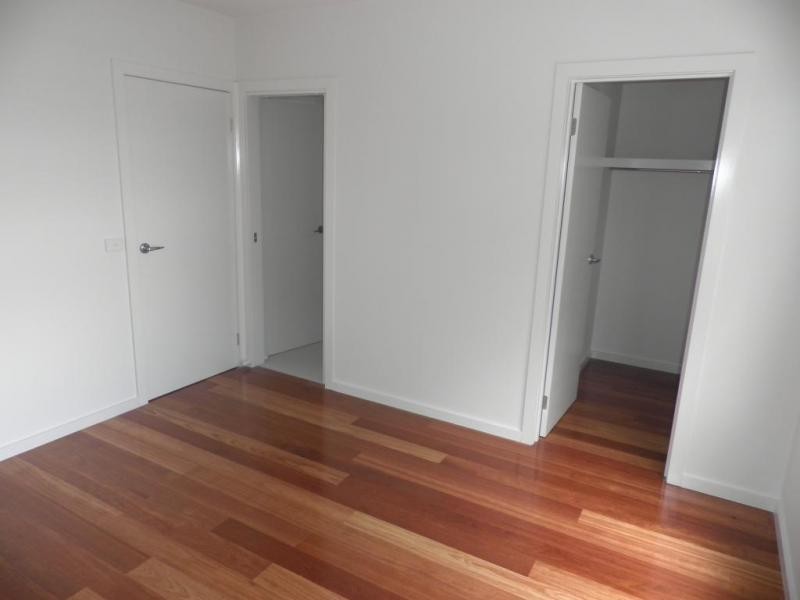 7 Desmond Street, Maidstone VIC 3012