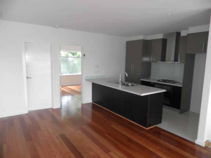 7 Desmond Street, Maidstone VIC 3012