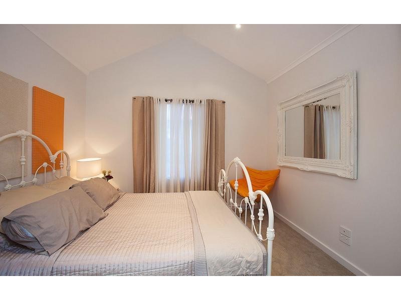 2/2A Coleman Street, Maidstone VIC 3012