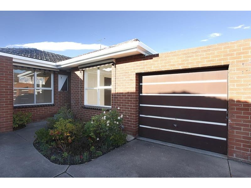4/11 Bishop Street, Kingsville VIC 3012