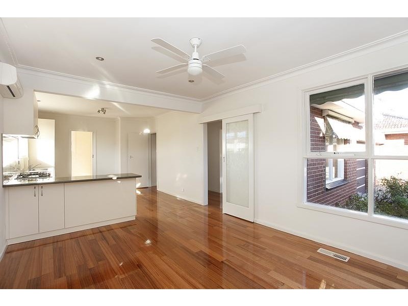 4/11 Bishop Street, Kingsville VIC 3012