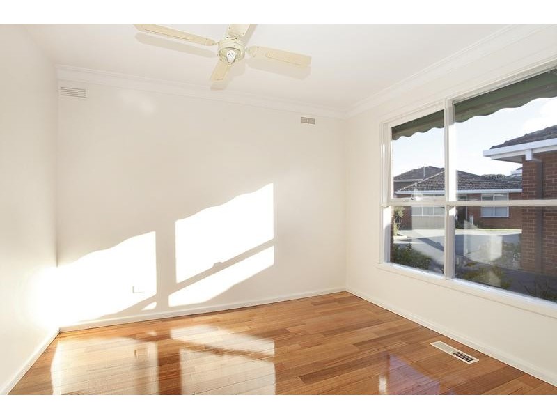 4/11 Bishop Street, Kingsville VIC 3012