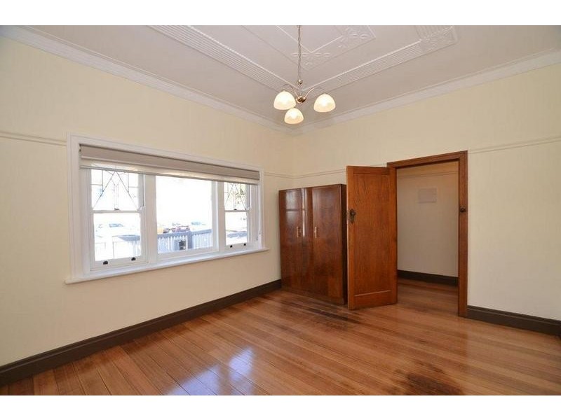 2 Warleigh Road, West Footscray VIC 3012