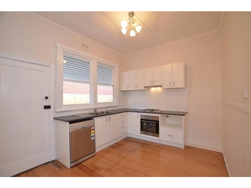 2 Warleigh Road, West Footscray VIC 3012