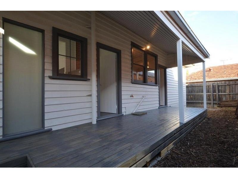 2 Warleigh Road, West Footscray VIC 3012