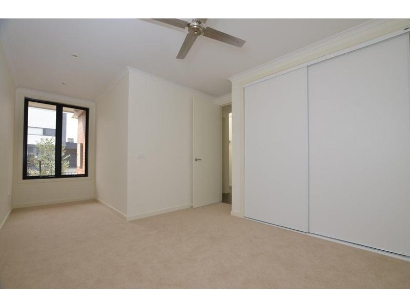 11 Souter Crescent, Footscray VIC 3011