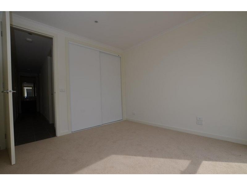 11 Souter Crescent, Footscray VIC 3011