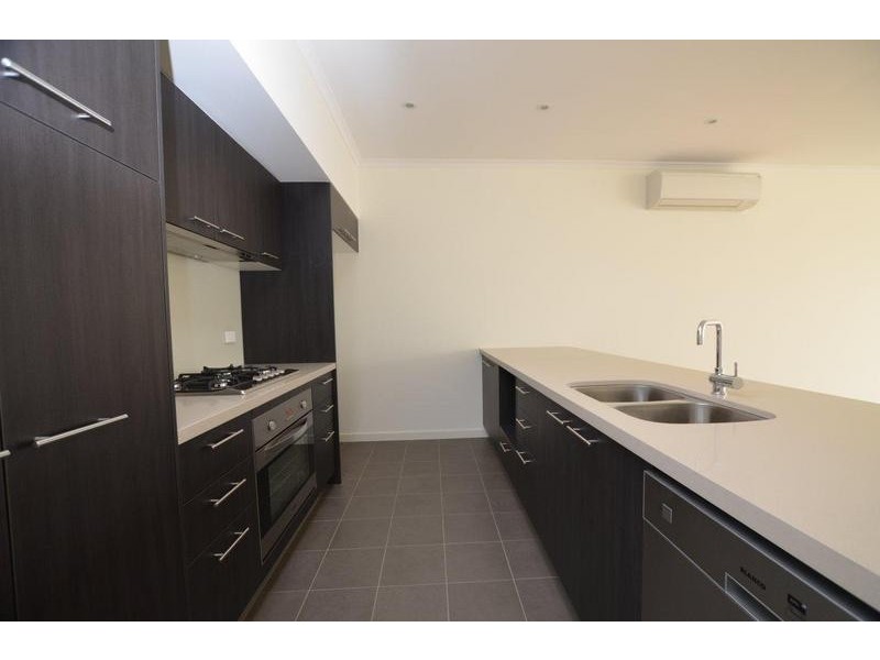 11 Souter Crescent, Footscray VIC 3011