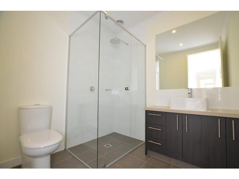 11 Souter Crescent, Footscray VIC 3011