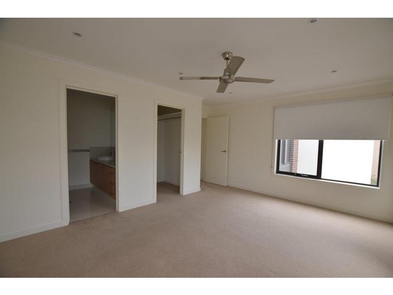 46 Mcdougall Drive, Footscray VIC 3011