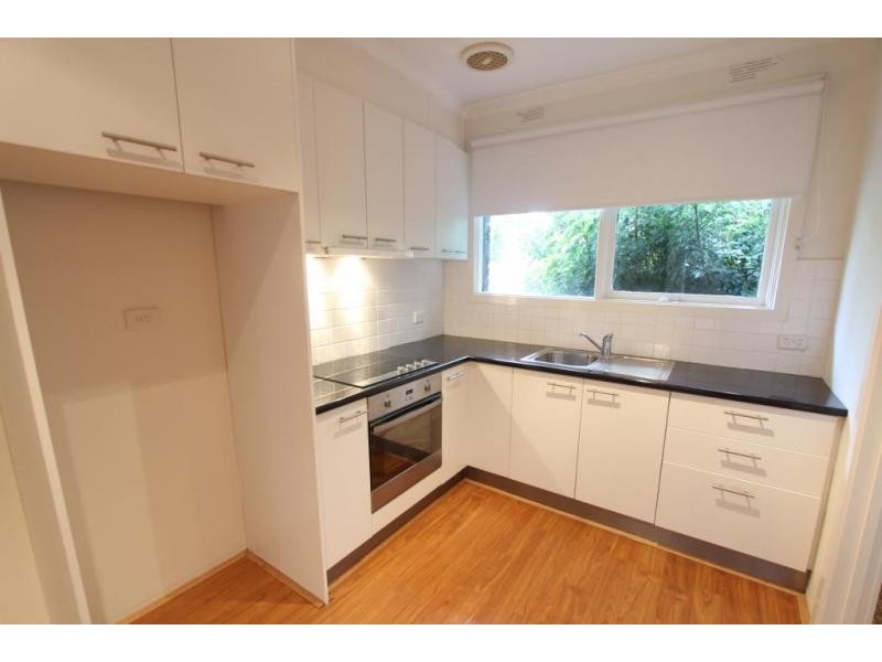 12/119 Essex Street, West Footscray VIC 3012