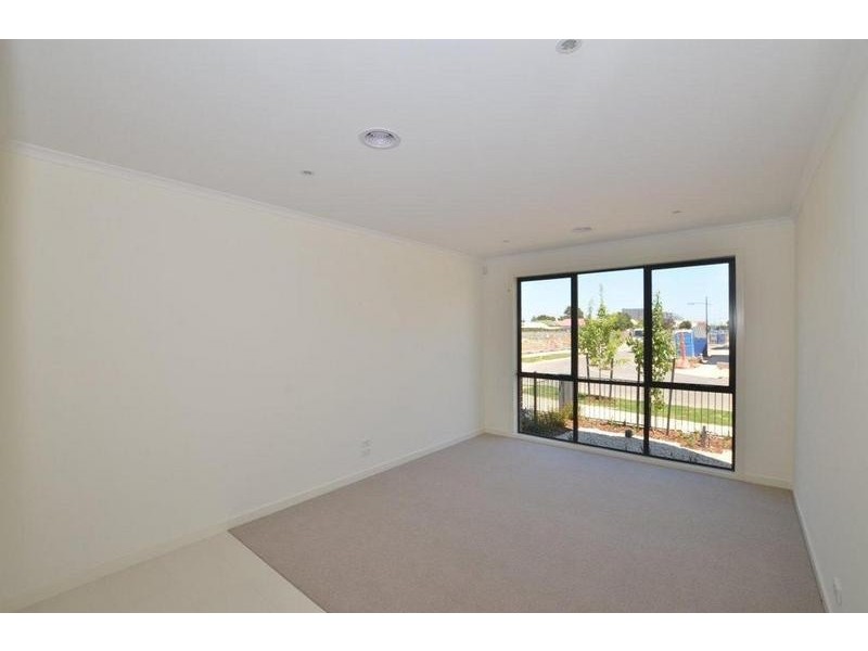 20 Souter Crescent, Footscray VIC 3011