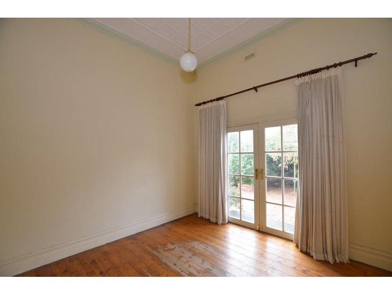 11 Essex Street, Footscray VIC 3011