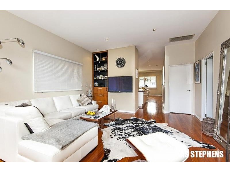 27 Cecil Street, Yarraville VIC 3013