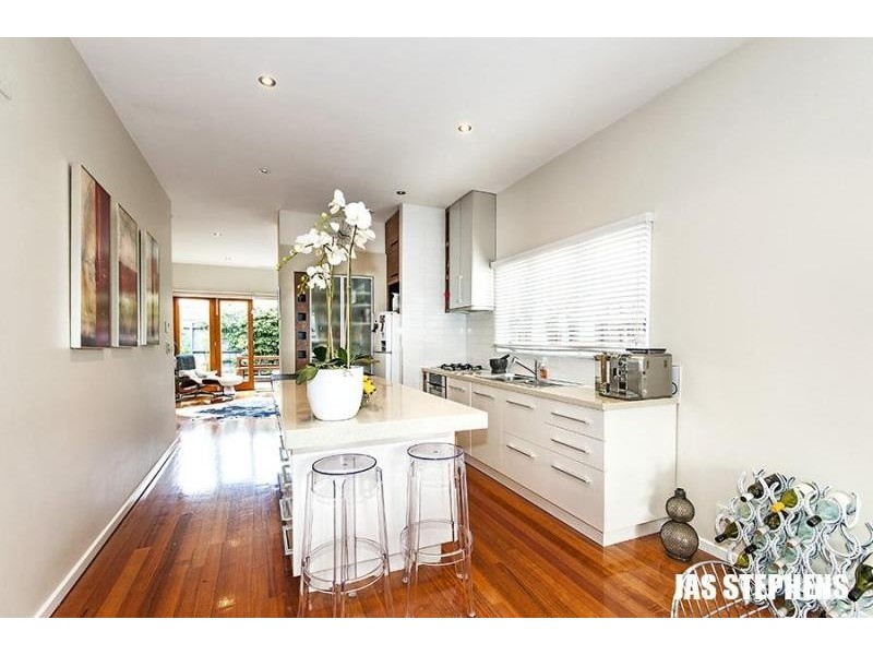 27 Cecil Street, Yarraville VIC 3013