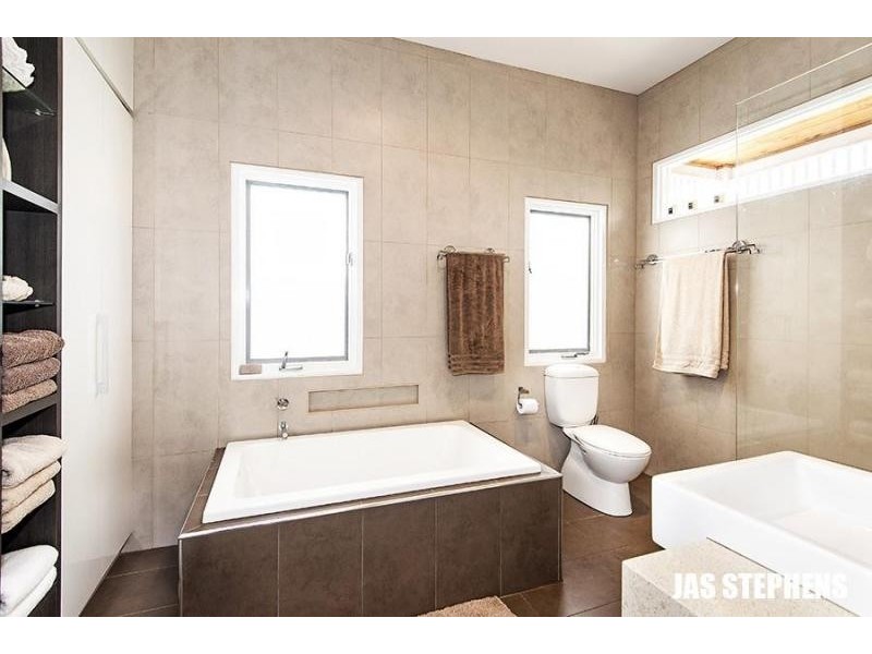 27 Cecil Street, Yarraville VIC 3013