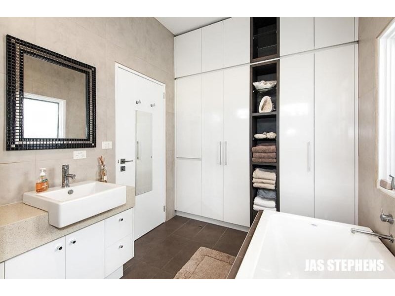 27 Cecil Street, Yarraville VIC 3013