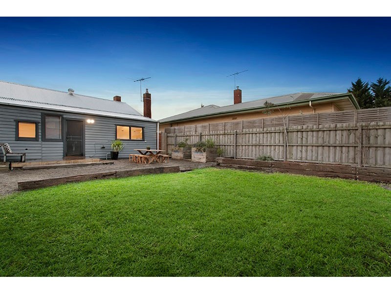 13 Hartley Avenue, West Footscray VIC 3012