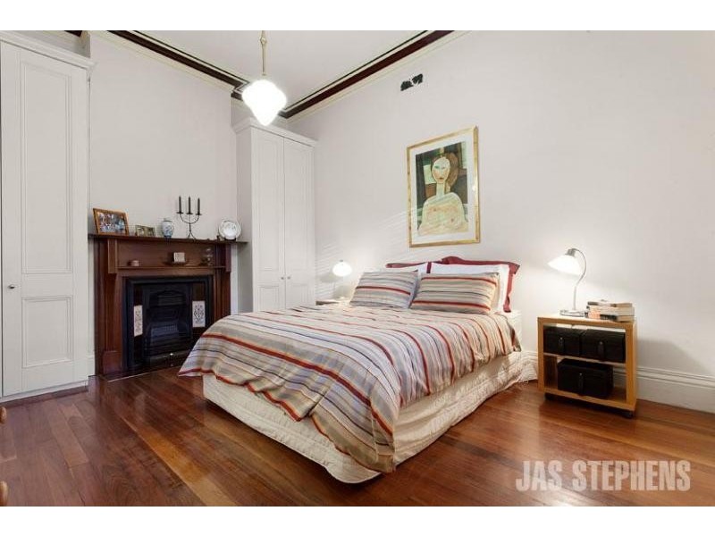 7 Hamilton Street, Seddon VIC 3011