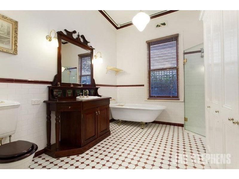 7 Hamilton Street, Seddon VIC 3011