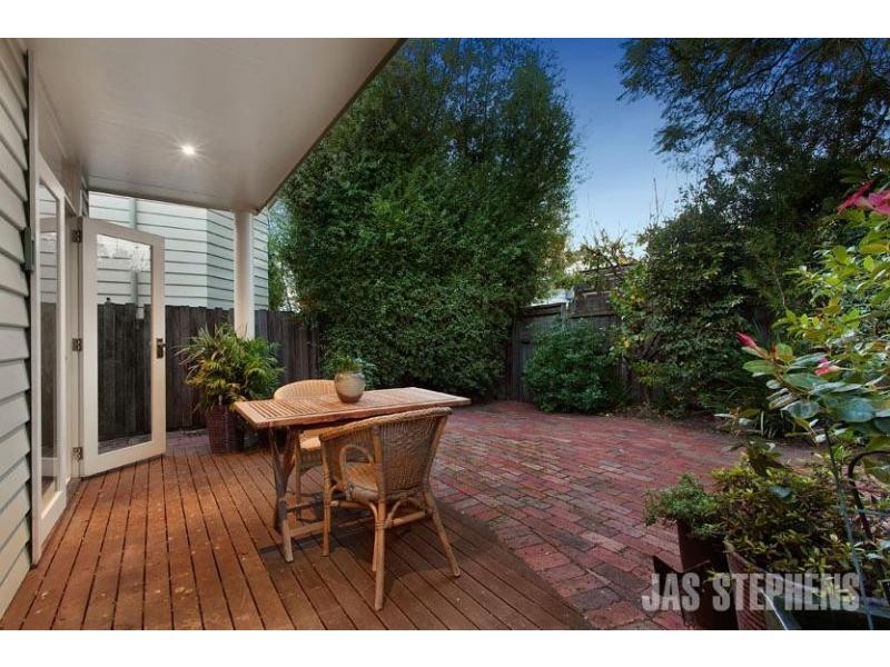 7 Hamilton Street, Seddon VIC 3011