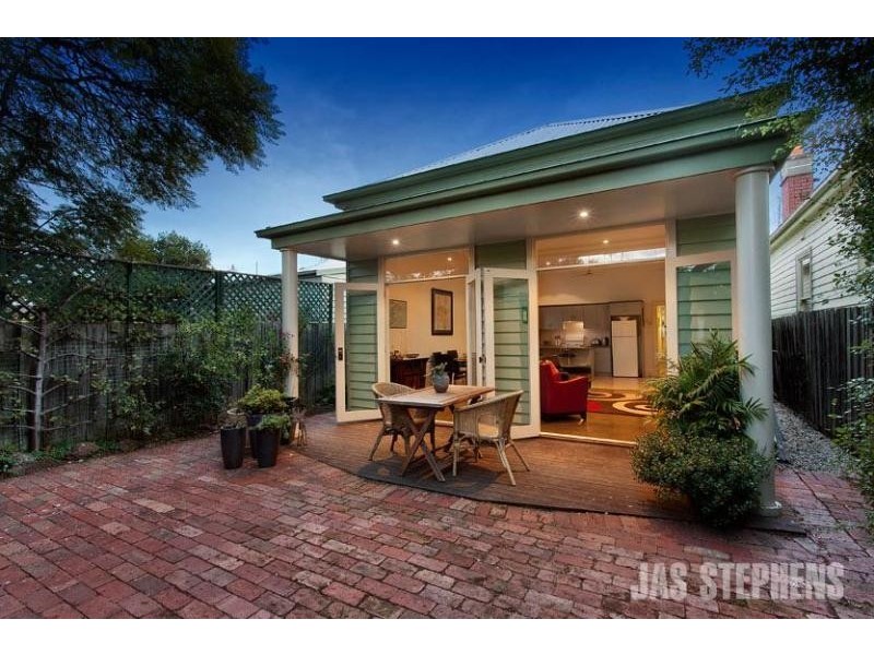 7 Hamilton Street, Seddon VIC 3011