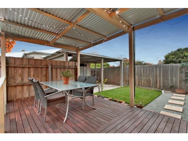 1/23 Wyalong Street, Albion VIC 3020
