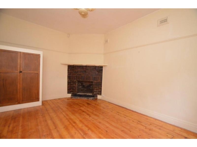 16 Hughes Street, Yarraville VIC 3013