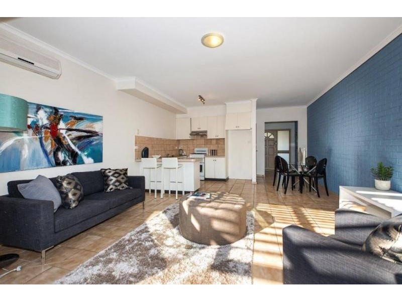 2/4 Queen Street, Footscray VIC 3011