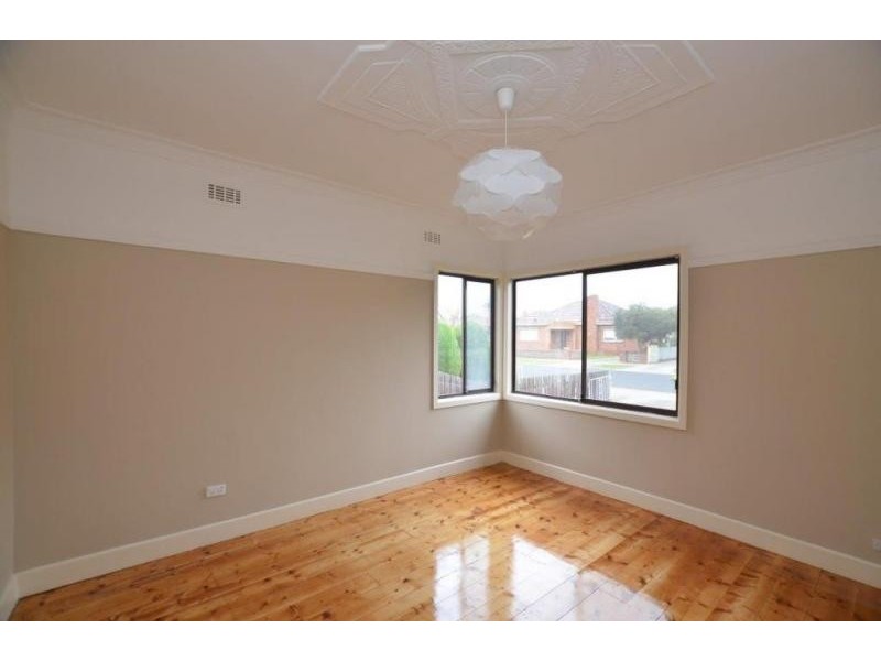 62 Napoleon Street, West Footscray VIC 3012