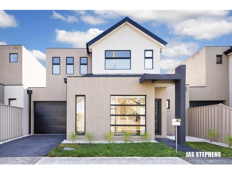 2 Pullar Street, Maidstone VIC 3012